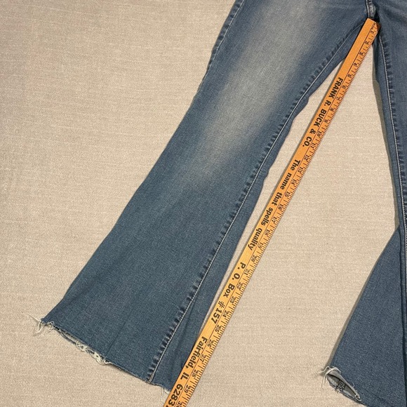 Lucky Brand Womens Jeans Size 6 28 Stevie Flare Leg Cropped Raw Hem High Rise - Picture 6 of 8